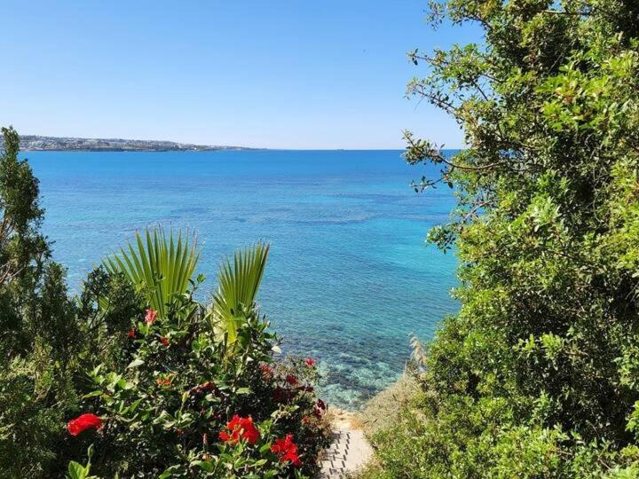Serenity Corner Paphos Exterior foto